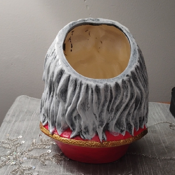 Santa Claus Ceramic Container - Picture 2 of 8